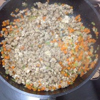 意大利肉酱面的做法步骤2