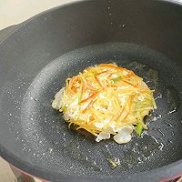 做正宗八分钟早餐?土豆丝鸡蛋饼的图片步骤8