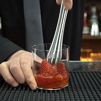 做正宗草莓螺丝起子,明明相爱却不能在一起的图片步骤3